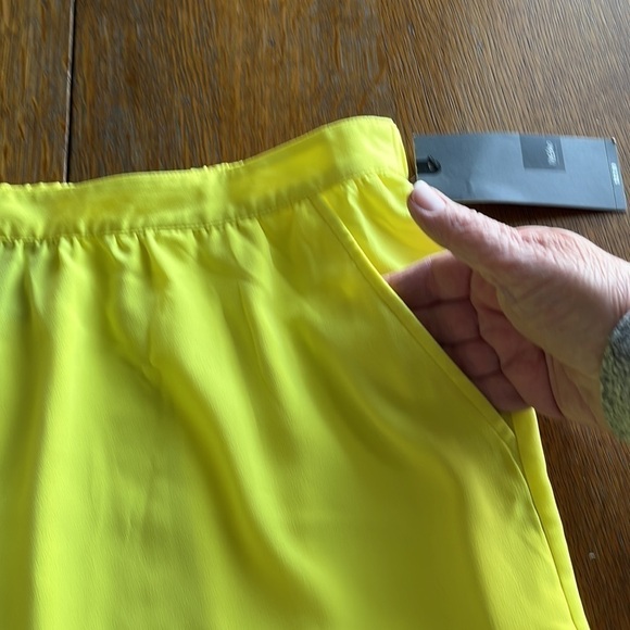 NWT Mossimo bright yellow a line skirt pockets elastic waist in back size large - Picture 2 of 9